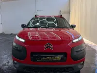 Usado Citroën C4 Feel 100 CV (73 kW) 2016 Rojo Berlina