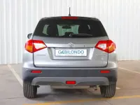 Usado Suzuki Vitara GLX 120 CV (88 kW) 2017 Gris SUV