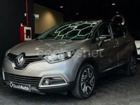 Usado Renault Captur Zen 90 CV (66 kW) 2016 Gris / plata SUV