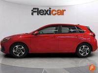 Usado Hyundai i30 120 CV (88 kW) 2024 Rojo Berlina