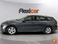 Usado Skoda Octavia Ambition 150 CV (110 kW) 2020 Gris