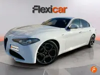 Usado Alfa Romeo Giulia Sprint 200 CV (147 kW) 2021 Blanco Berlina