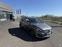 Usado Mercedes B180 109 CV (80 kW) 2017 Gris / plata Monovolumen