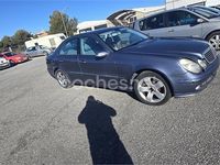 Usado Mercedes E500 Avantgarde 306 CV (225 kW) 2003 Azul Berlina