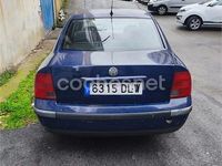 Usado VW Passat Comfortline 110 CV (80 kW) 1997 Azul Berlina