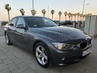 Usado BMW 318 150 CV (110 kW) 2015 Gris / plata Berlina