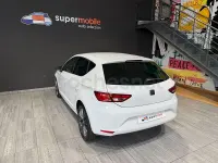 Usado Seat Leon Style 115 CV (84 kW) 2017 Blanco Berlina