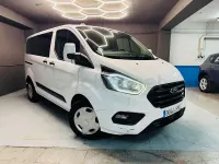 Usado Ford Tourneo Trend 130 CV (95 kW) 2022 Blanco Monovolumen