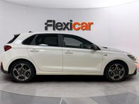 Begagnad Hyundai i30 N Line 120 HK (88 kW) 2023 Vit Sedan