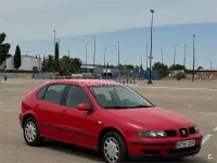 Usado Seat Leon 110 CV (80 kW) 2003 Rojo Utilitario