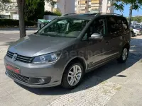 Usado VW Touran Advance 105 CV (77 kW) 2011 Gris / plata Monovolumen