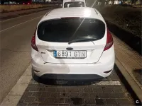 Usado Ford Fiesta Trend 68 CV (50 kW) 2010 Blanco Berlina