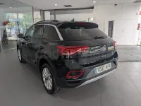 Usado VW T-Roc Life 115 CV (84 kW) 2023 Negro SUV