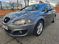 Usado Seat Leon Style 105 CV (77 kW) 2013 Gris / plata Berlina