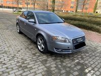 Usado Audi A4 140 CV (102 kW) 2007 Gris / plata Berlina