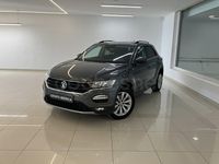 Usado VW T-Roc Advance 150 CV (110 kW) 2021 Gris / plata SUV