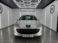 Usado Peugeot 207 70 CV (51 kW) 2007 Gris / plata Berlina
