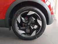 Usado Renault Captur Techno 145 CV (106 kW) 2025 Rojo SUV