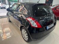 Usado Suzuki Swift GL 95 CV (69 kW) 2012 Negro Utilitario