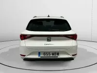 Usado Seat Leon Style 116 CV (85 kW) 2022 Blanco Familiar