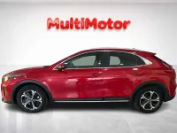 Usado Kia XCeed 140 CV (102 kW) 2023 Rojo SUV