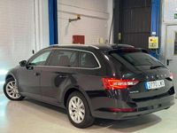 Usado Skoda Superb Ambition 150 CV (110 kW) 2022 Negro Berlina