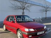 Usado Peugeot 306 135 CV (99 kW) 1998 Rojo Berlina