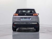 Usado Peugeot 3008 Allure 150 CV (110 kW) 2024 Plateado SUV