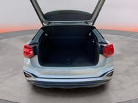 Usado Audi Q2 S-Line 116 HP (85 kW) 2024 Cinzento SUV