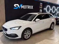 Usado Seat Leon Style 150 CV (110 kW) 2022 Blanco Familiar