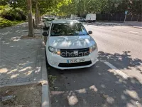 Usado Dacia Logan Ambiance 75 CV (55 kW) 2018 Blanco Berlina