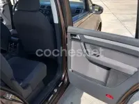 Usado VW Touran Advance 105 CV (77 kW) 2015 Marrón Monovolumen