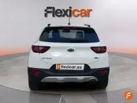 Usado Kia Stonic 110 CV (80 kW) 2018 Blanco SUV