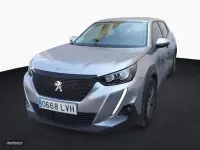 Usado Peugeot 2008 Active 110 CV (80 kW) 2021 Gris SUV