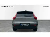 Käytetty Volvo XC40 Core 185 kW (252 HP) 2023 Harmaa Katumaasturi