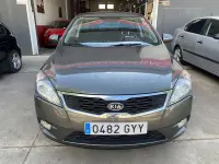 Occasion Kia Ceed 90 PK (66 kW) 2010 Grijs Hatchback