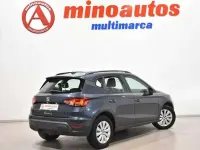 Usado Seat Arona Style 111 CV (81 kW) 2024 Gris SUV