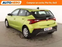 Usado Hyundai i20 GO! 84 CV (61 kW) 2024 Verde Utilitario