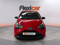 Usado Toyota Aygo X-play 72 CV (52 kW) 2022 Rojo Utilitario