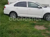 Usado Seat Toledo Ecomotive 105 CV (77 kW) 2013 Blanco Utilitario