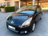 Usado Peugeot 5008 Business-Line 112 CV (82 kW) 2012 Negro Monovolumen