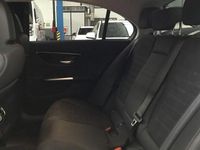 Usado Mercedes C220 200 CV (147 kW) 2025 Plata hightech