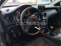 Usado Mercedes A180 Urban 109 CV (80 kW) 2013 Negro Berlina