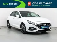 Usado Hyundai i30 120 CV (88 kW) 2024 Blanco Berlina