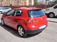 Usado VW Golf IV Sportline 140 CV (102 kW) 2005 Rojo Berlina
