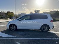 Usado VW Touran Advance 150 CV (110 kW) 2018 Blanco Monovolumen