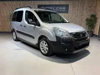 Usado Peugeot Partner Tepee Style 100 CV (73 kW) 2016 Gris / plata Monovolumen