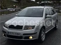 Usado Skoda Fabia Comfort 101 CV (74 kW) 2007 Gris / plata Familiar
