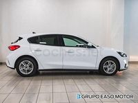 Usado Ford Focus Trend 120 CV (88 kW) 2022 Blanco Berlina