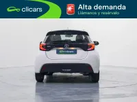 Käytetty Toyota Yaris Edition 125 HP (91 kW) 2022 Valkoinen Viistoperä